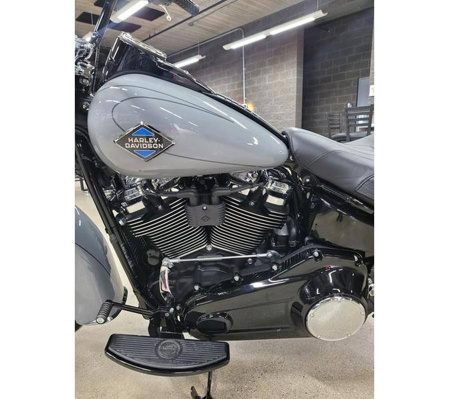 2026 Harley-Davidson® FLHC - Heritage Classic