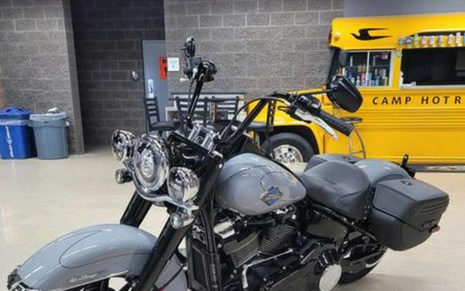 2026 Harley-Davidson® FLHC - Heritage Classic