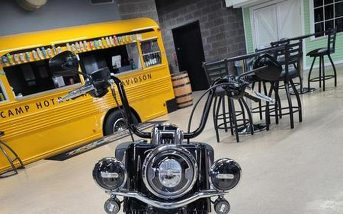 2026 Harley-Davidson® FLHC - Heritage Classic