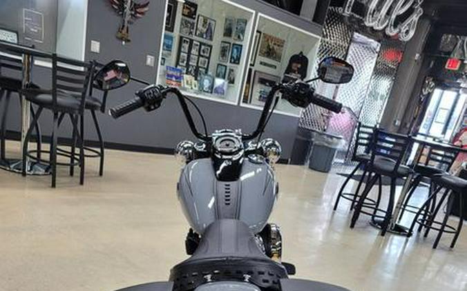 2026 Harley-Davidson® FLHC - Heritage Classic