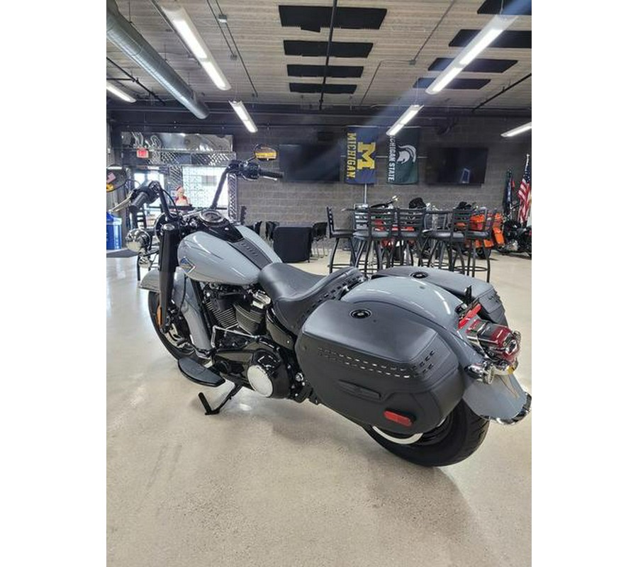 2026 Harley-Davidson® FLHC - Heritage Classic