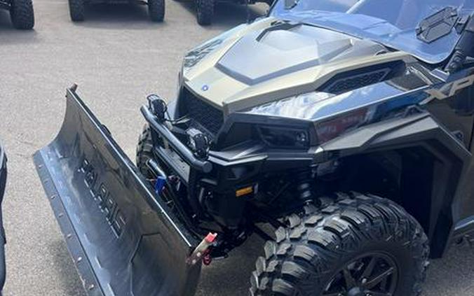 2023 Polaris® General XP4 Deluxe