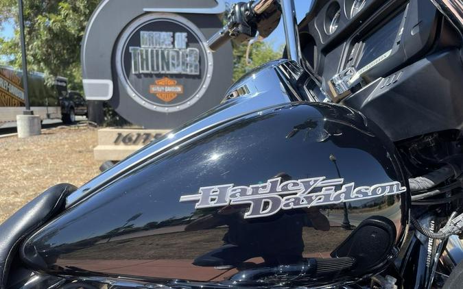 2018 Harley-Davidson® FLHX - Street Glide®