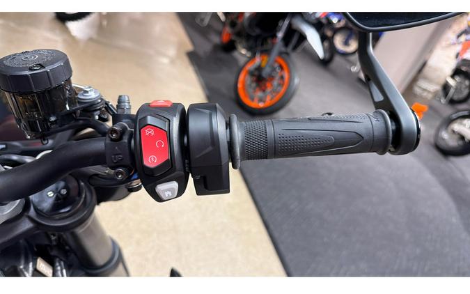 2025 Triumph Street Triple 765 RS