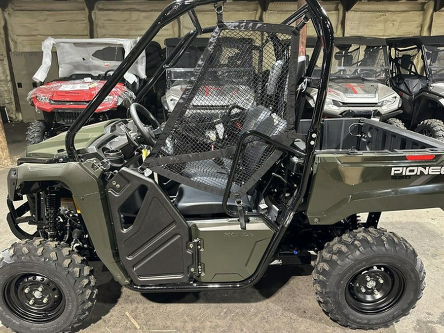 2026 Honda Pioneer 520