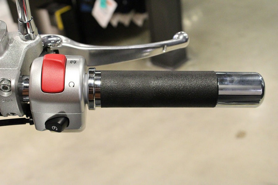 2025 Suzuki Boulevard C50