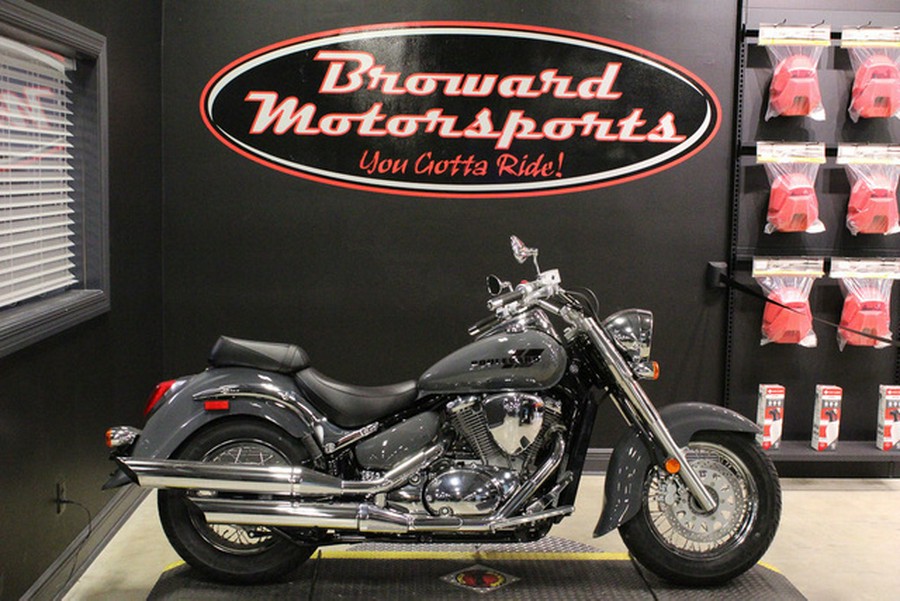 2025 Suzuki Boulevard C50