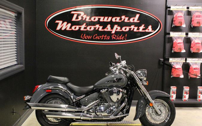 2025 Suzuki Boulevard C50