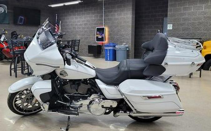 2026 Harley-Davidson® FLHXL - Street Glide® Limited