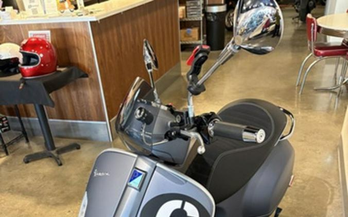2022 Vespa Sei Giorni 300 II Edition