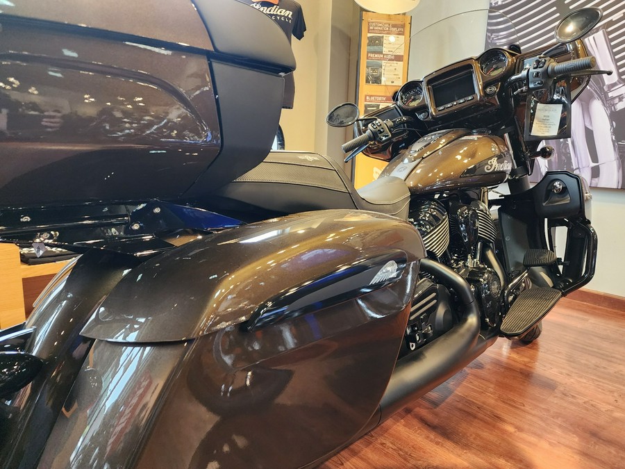 2023 Indian Motorcycle Roadmaster® Dark Horse®