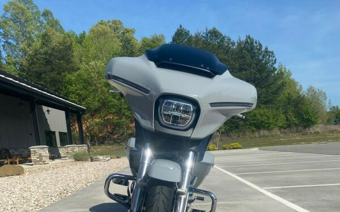 2024 Harley-Davidson Street Glide® Billiard Gray