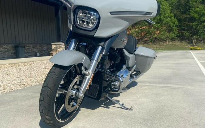 2024 Harley-Davidson Street Glide® Billiard Gray