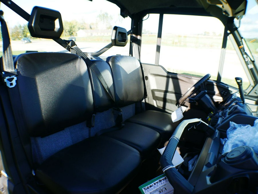 2026 Can-Am® Defender DPS CAB HD9 Compass Green