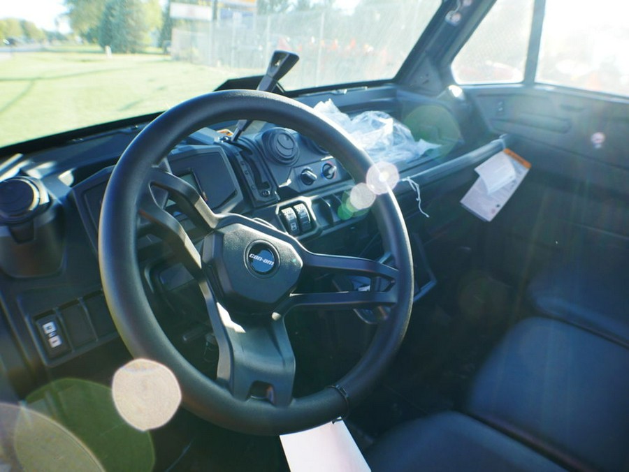 2026 Can-Am® Defender DPS CAB HD9 Compass Green