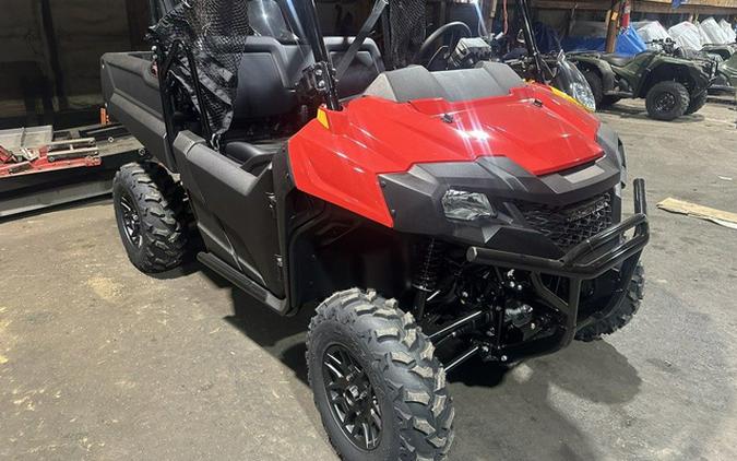 2026 Honda Pioneer 700 Deluxe