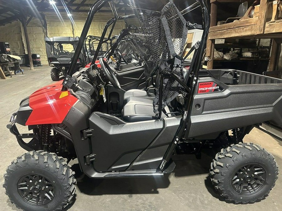 2026 Honda Pioneer 700 Deluxe