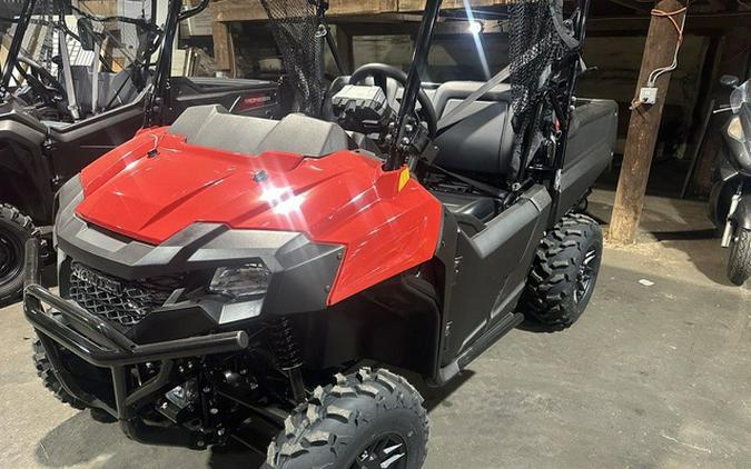 2026 Honda Pioneer 700 Deluxe