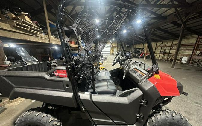 2026 Honda Pioneer 700 Deluxe