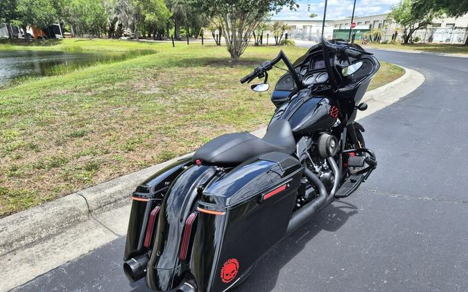 FLTRXS 2019 Road Glide Special