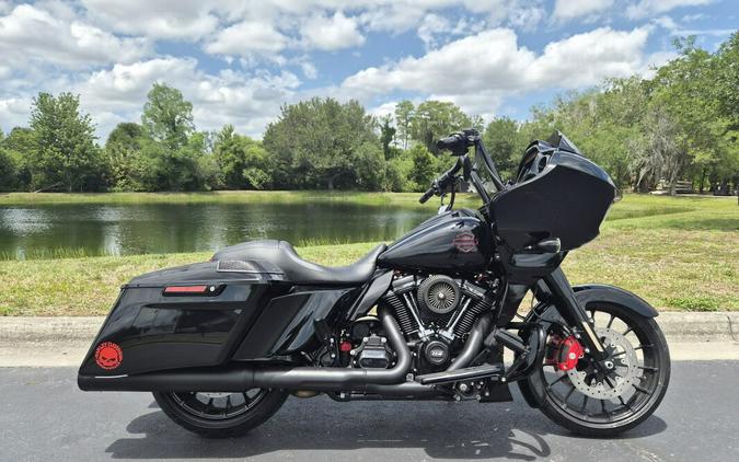 FLTRXS 2019 Road Glide Special