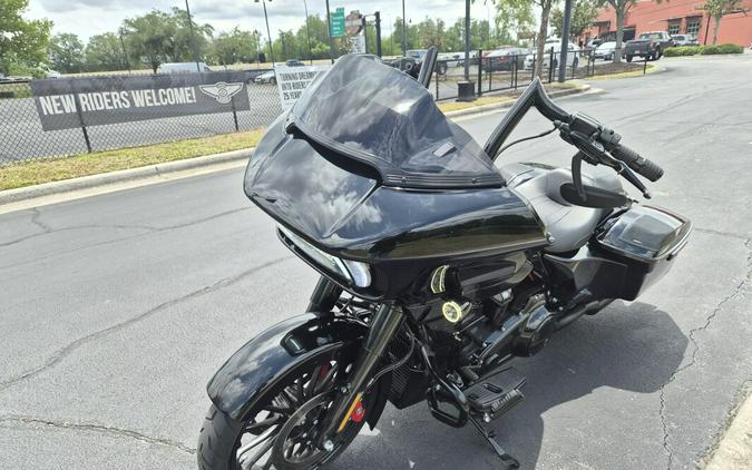 FLTRXS 2019 Road Glide Special