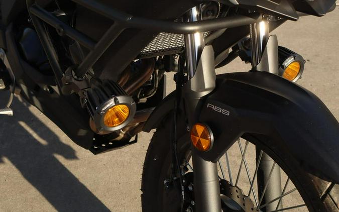 2025 Kawasaki Versys®-X 300 ABS