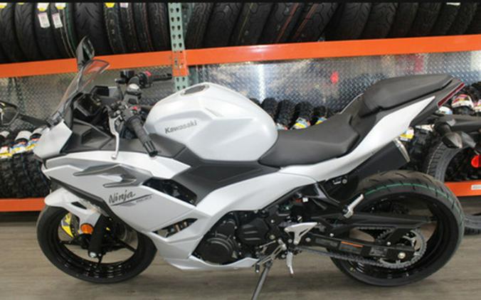 2025 Kawasaki Ninja 500