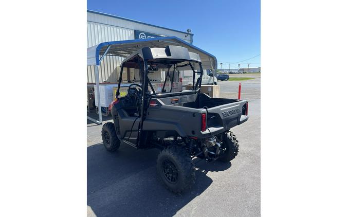 2026 Pioneer 700 Deluxe - Honda
