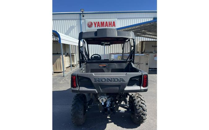 2026 Pioneer 700 Deluxe - Honda