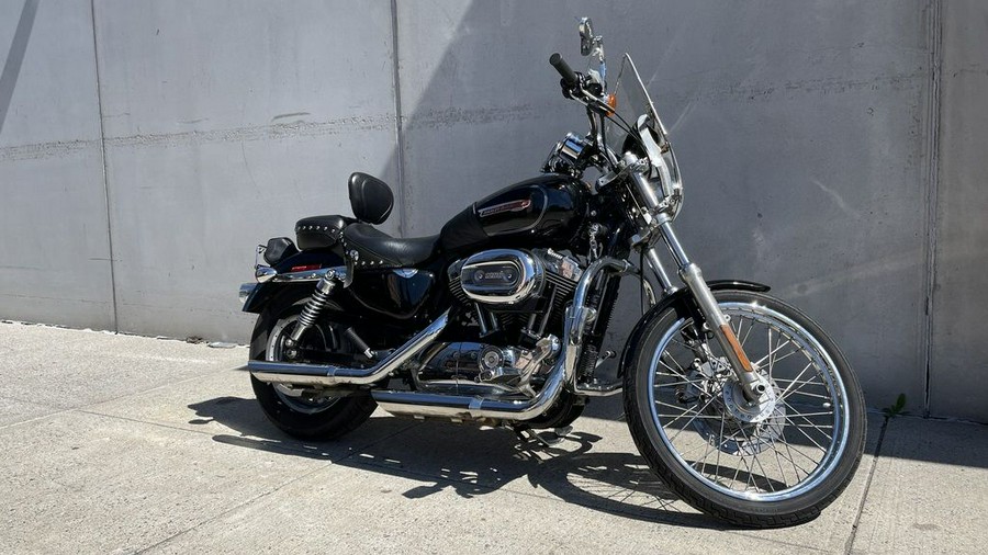 2010 Harley-Davidson® XL1200C - Sportster® 1200 Custom