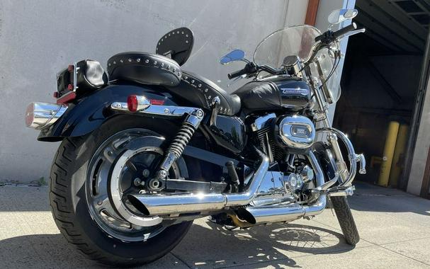 2010 Harley-Davidson® XL1200C - Sportster® 1200 Custom