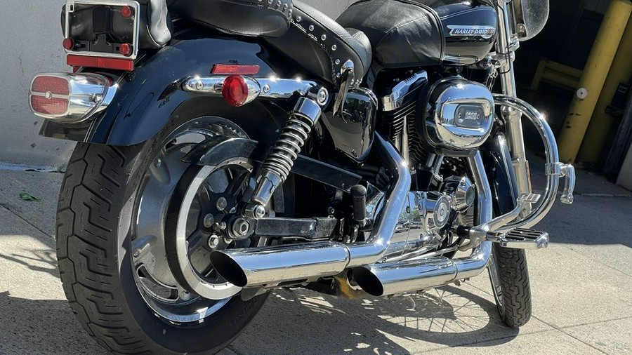 2010 Harley-Davidson® XL1200C - Sportster® 1200 Custom