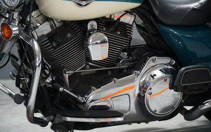 2009 Harley-Davidson Touring FLHRC - Road King Classic