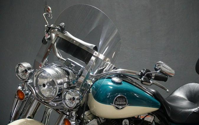 2009 Harley-Davidson Touring FLHRC - Road King Classic