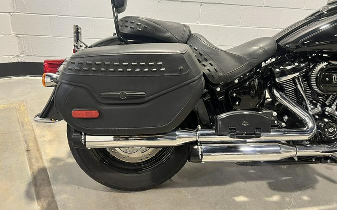2021 Harley-Davidson® Heritage Classic 114 Vivid Black FLHCS