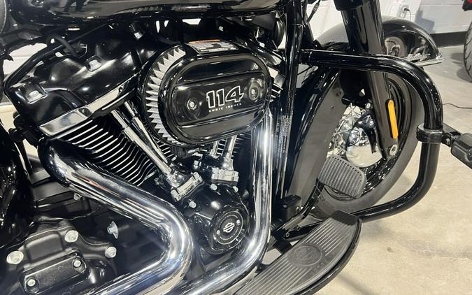2021 Harley-Davidson® Heritage Classic 114 Vivid Black FLHCS