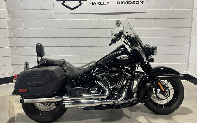 2021 Harley-Davidson® Heritage Classic 114 Vivid Black FLHCS