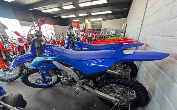 2027 Yamaha YZ450F Team Yamaha Blue - 000436