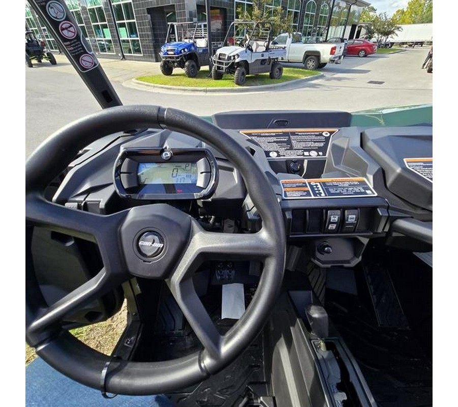 2025 Can-Am® Commander DPS 1000R