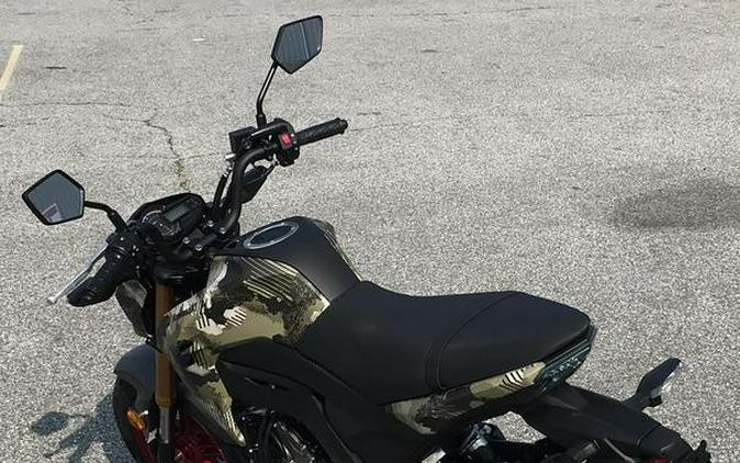 2025 Kawasaki Z125 PRO Cypher Camo Beige