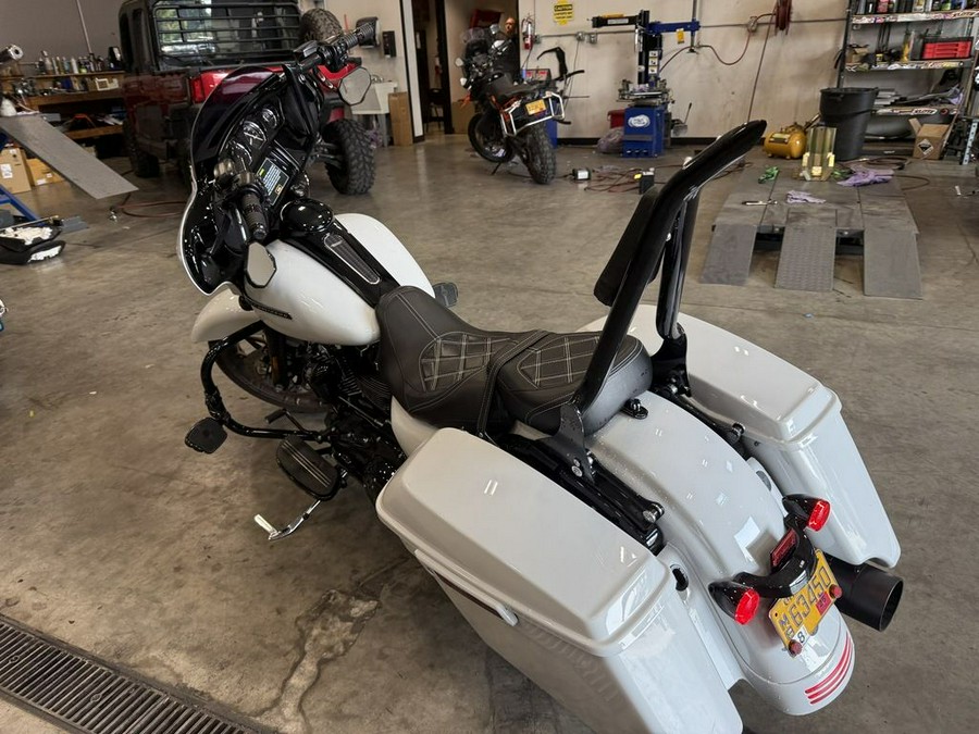 2020 Harley-Davidson® FLHXS - Street Glide® Special