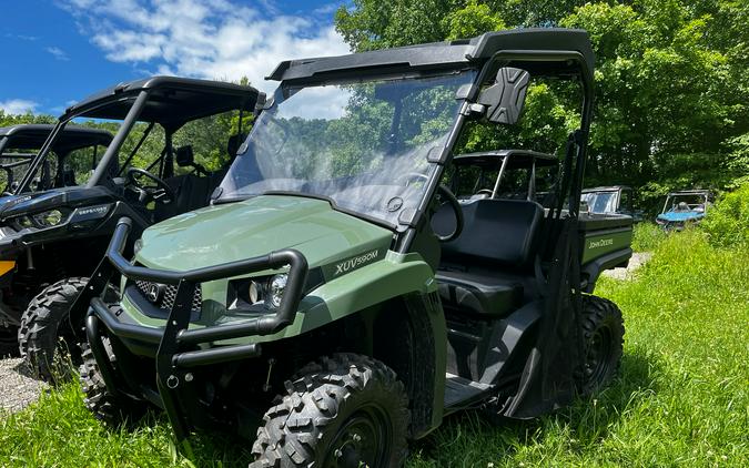 2023 John Deere XUV590M