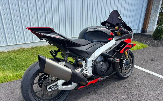 2022 APRILIA RSV4