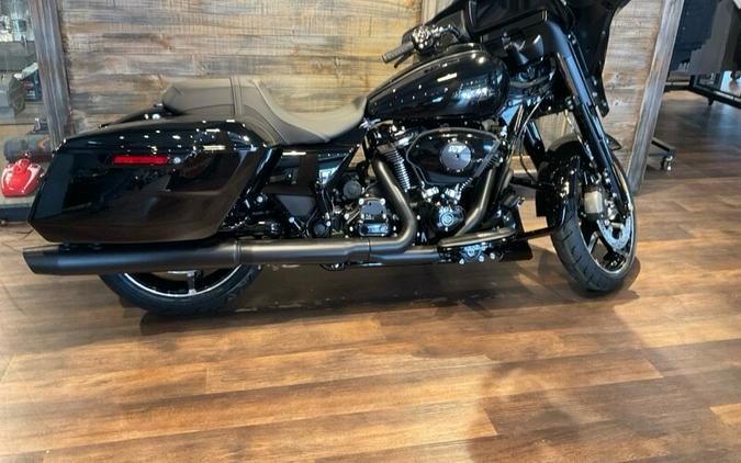 Harley-Davidson® Street Glide® 2024 FLHX T54-24 Vivid Black