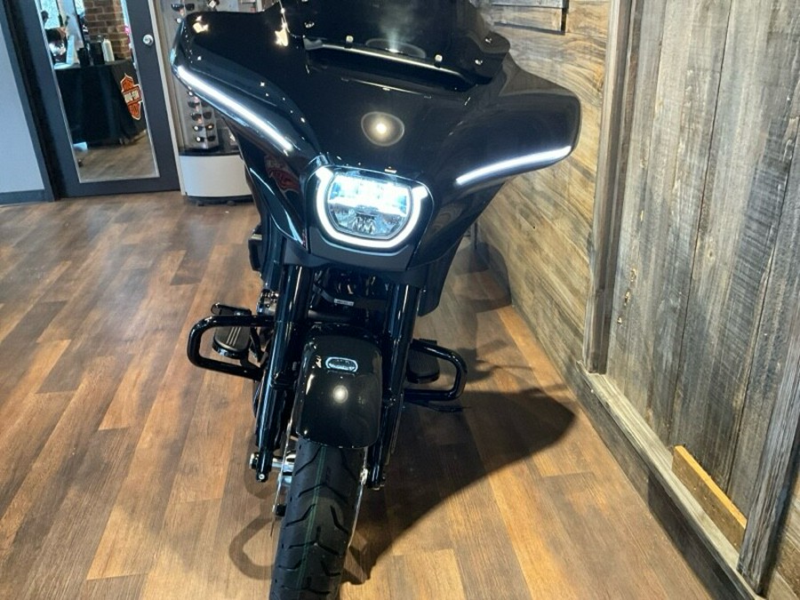 Harley-Davidson® Street Glide® 2024 FLHX T54-24 Vivid Black