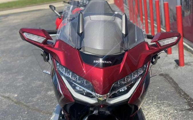 2020 Honda® Gold Wing Tour Automatic DCT Candy Ardent Red/Black