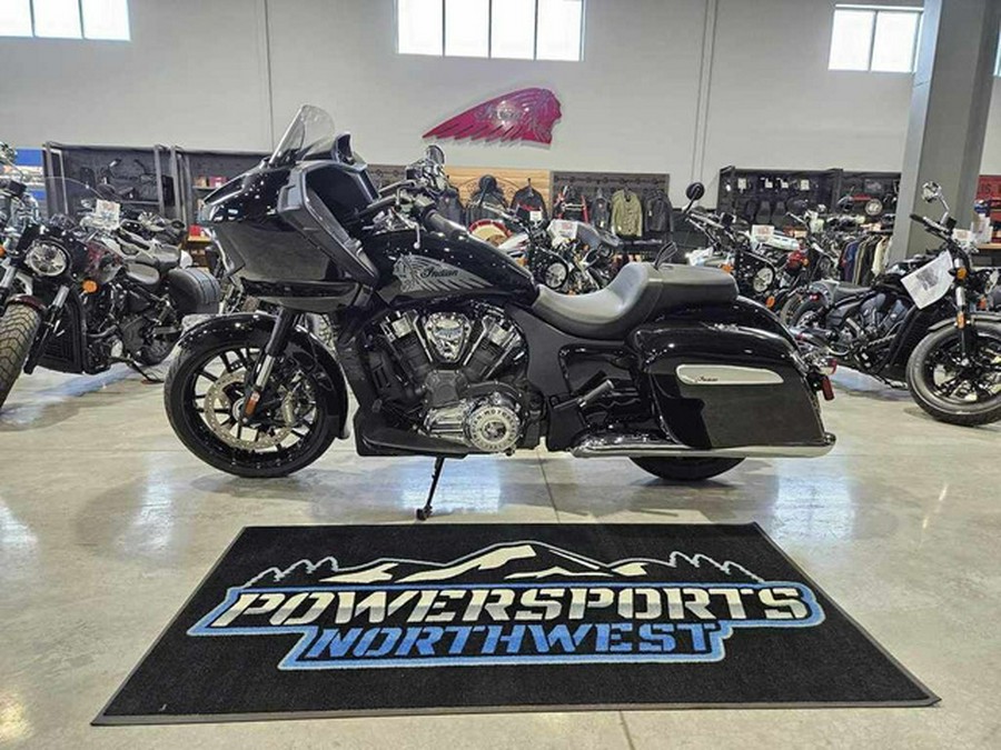 2025 Indian Challenger Black Metallic