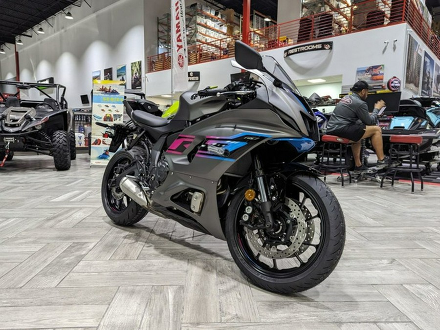 2024 Yamaha YZF-R7