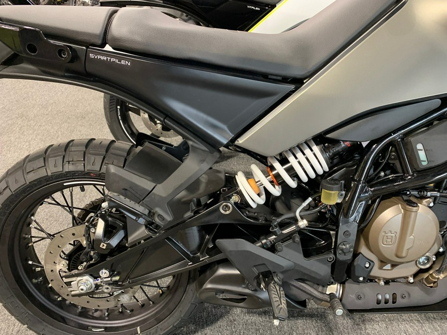 2024 Husqvarna Svartpilen 401